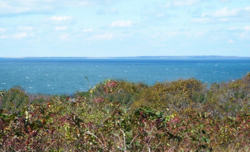 Montauk Manor Hotel Buitenkant foto View of the Atlantic Ocean from the top of the lighthouse